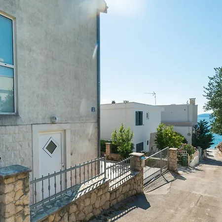 Rimagis Apartment *