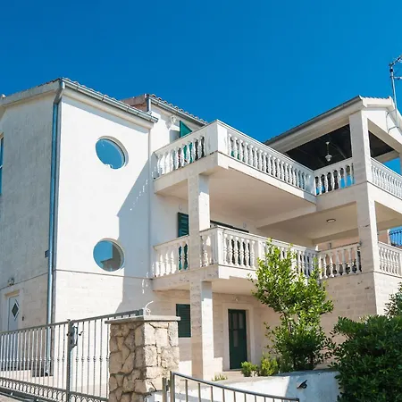 Rimagis Apartament *